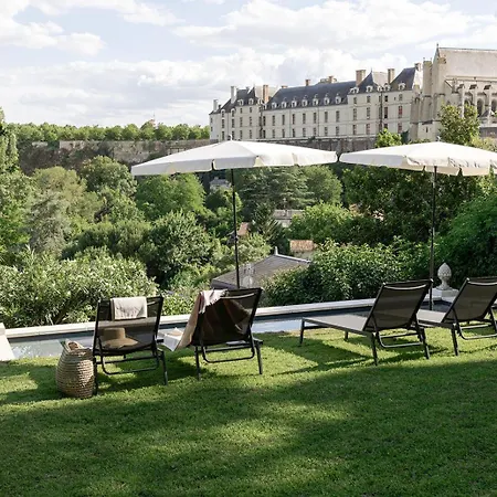 Au Petit Guest house